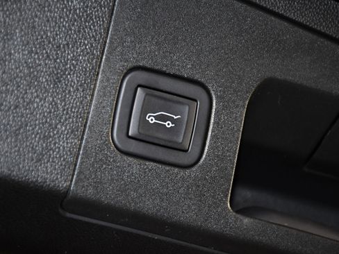 Used 2025 Cadillac XT4 Premium Luxury AWD/4WD image 52