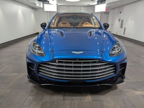Used 2025 Aston Martin DBX 707 image 7