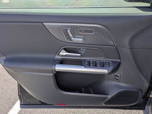 New 2025 Mercedes-Benz GLA 250 250 4MATIC image 14