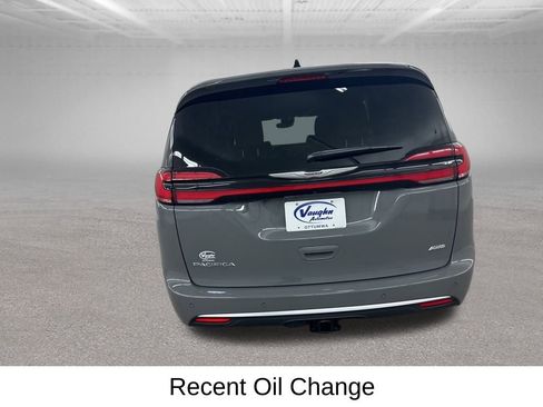 Used 2023 Chrysler Pacifica Pinnacle w/ Trailer Tow Group image 11