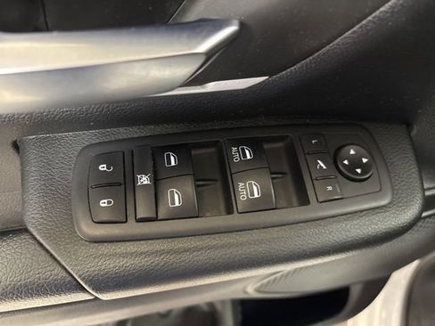Used 2021 RAM 1500 Lone Star AWD/4WD image 20