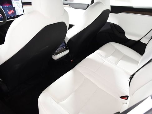 Used 2022 Tesla Model S image 27