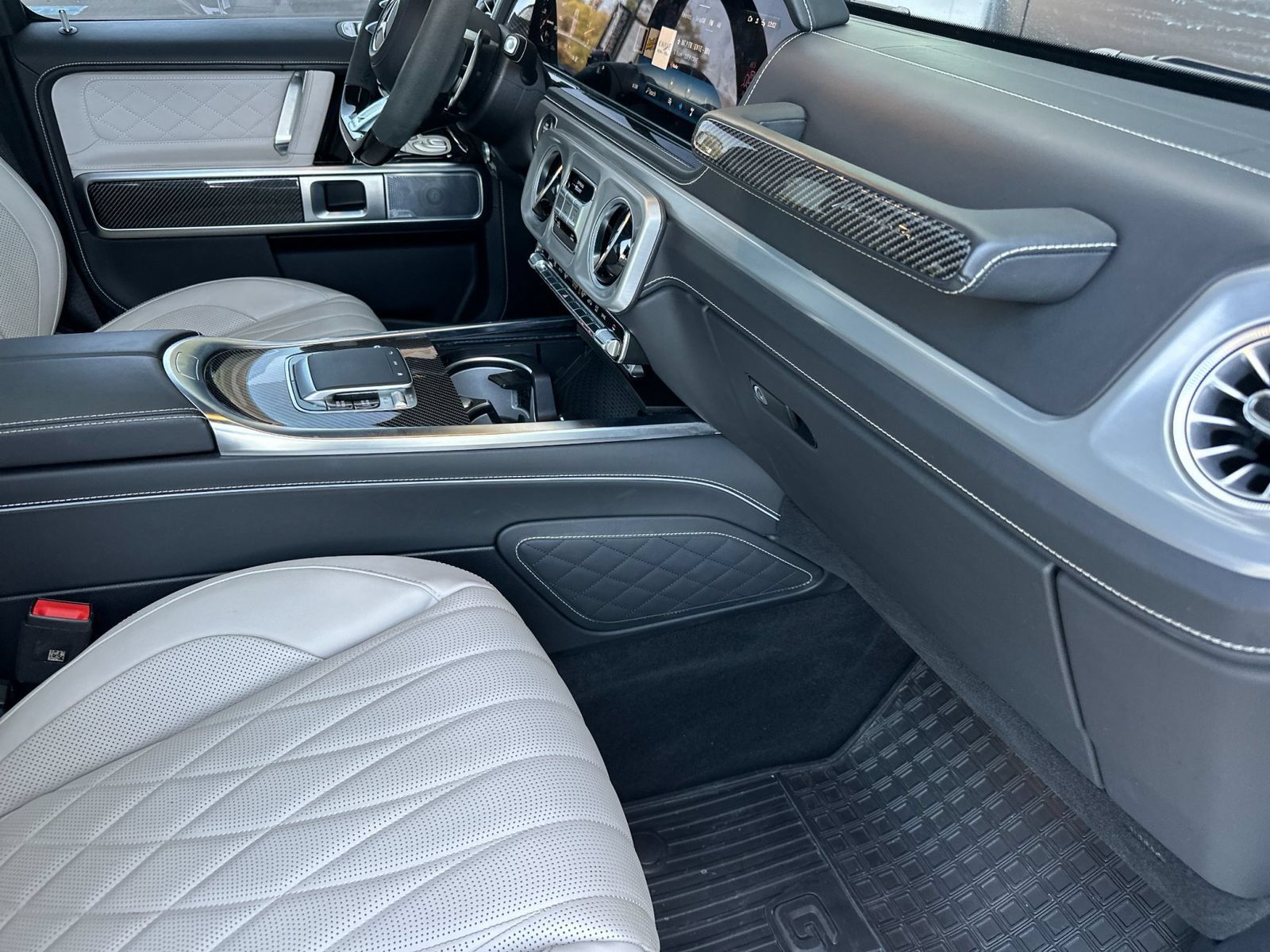 Used 2025 Mercedes-Benz G 63 AMG 4MATIC image 18