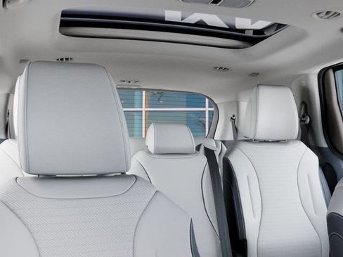 New 2026 Kia Carnival SX Prestige FWD image 28
