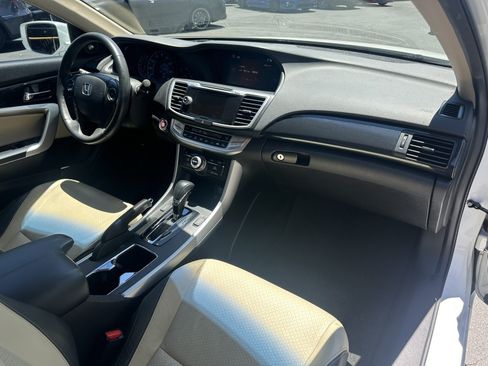 Used 2015 Honda Accord EX-L image 19
