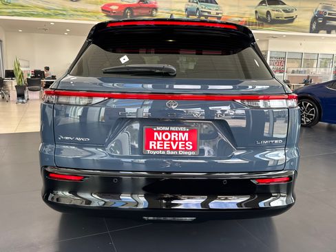New 2026 Toyota Crown Signia AWD/4WD image 9