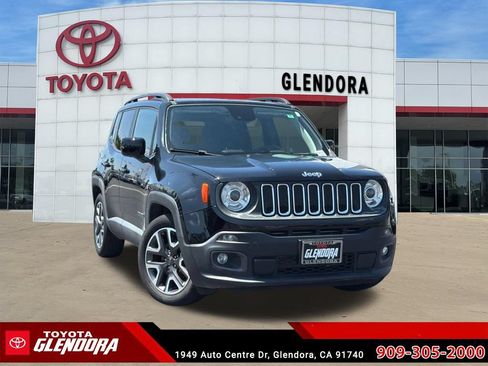 Used 2018 Jeep Renegade Latitude w/ UConnect 8.4 Nav Group FWD image 2