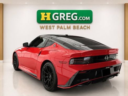 Used 2025 Nissan Z NISMO w/ Floor Mat Package RWD image 2