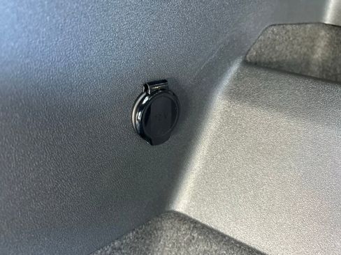 New 2026 Volkswagen Tiguan SE R-Line image 45