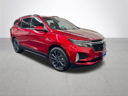 Used 2022 Chevrolet Equinox RS w/ RS Leather Package AWD/4WD image 9