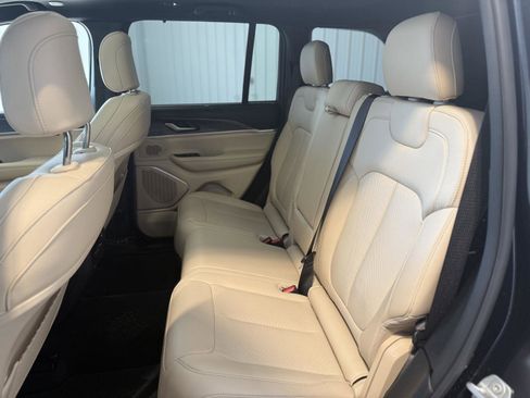 Used 2024 Jeep Grand Cherokee Limited 4xe w/ Luxury Tech Group II image 25