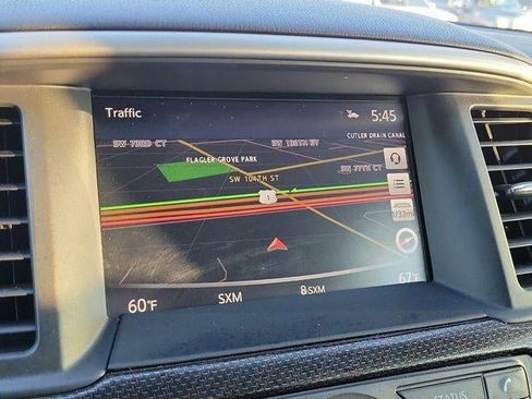 Used 2020 Nissan Pathfinder SL image 24