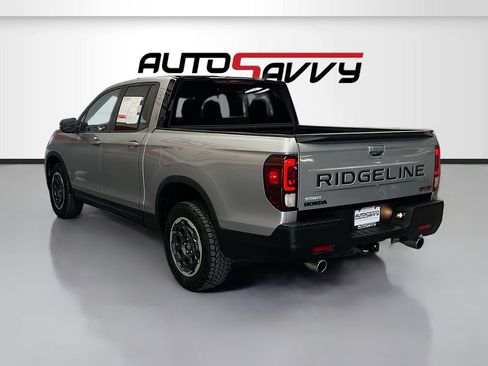 Used 2025 Honda Ridgeline TrailSport image 5