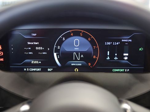 Used 2026 McLaren 750S Spider RWD image 23
