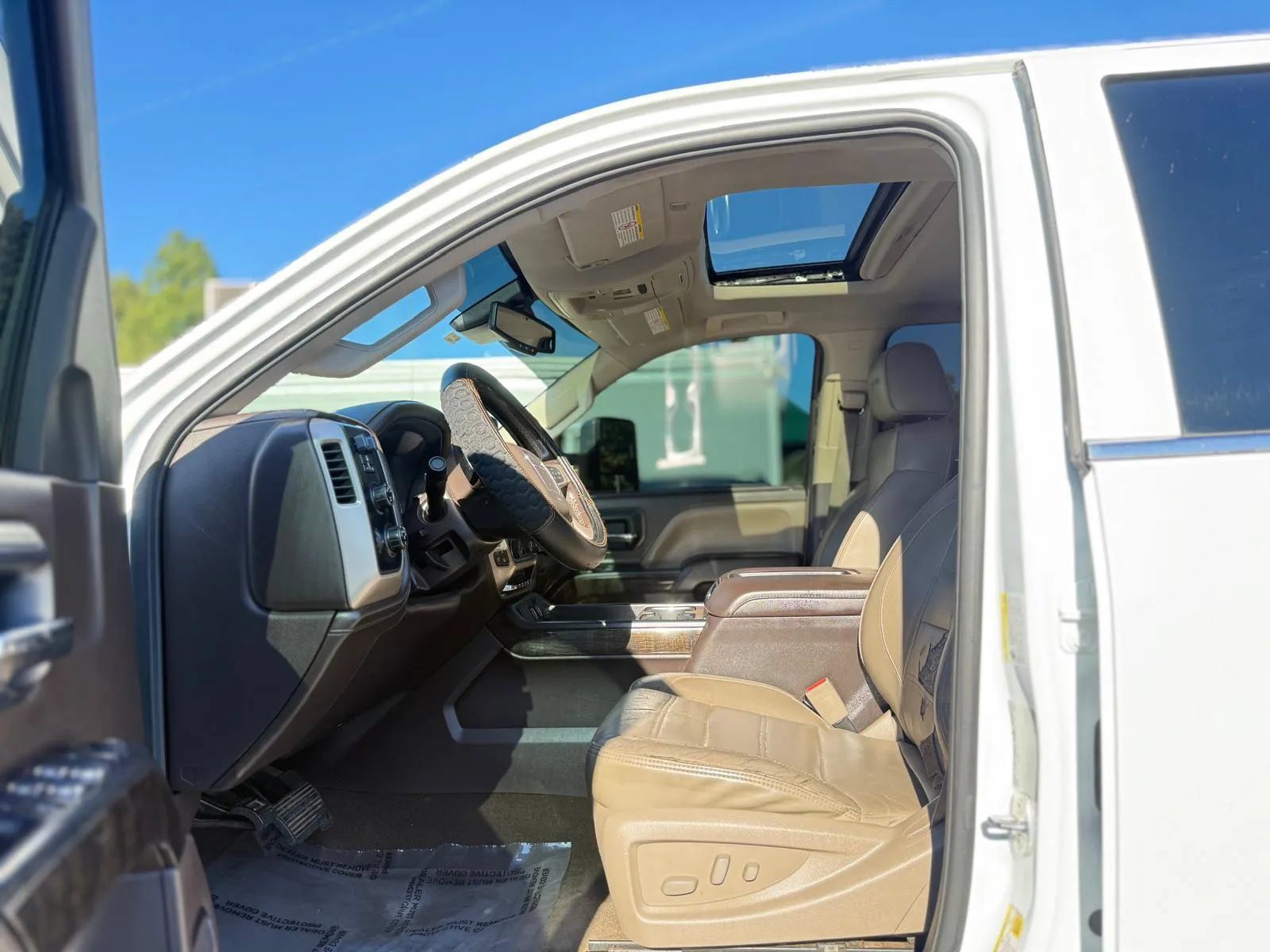 Used 2015 GMC Sierra 3500 Denali w/ Duramax Plus Package AWD/4WD image 10