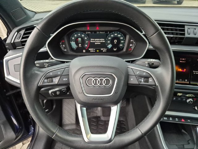 Used 2023 Audi Q3 2.0T Premium Plus w/ Premium Plus Package AWD/4WD image 18