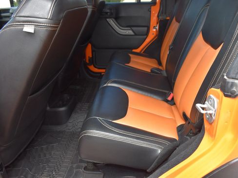 Used 2013 Jeep Wrangler Unlimited Sport AWD/4WD image 12