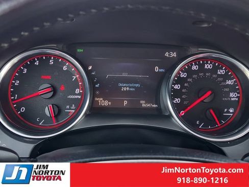 Used 2020 Toyota Camry XSE FWD image 17