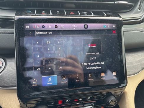 Used 2024 Jeep Grand Cherokee Limited 4xe w/ Luxury Tech Group II image 19