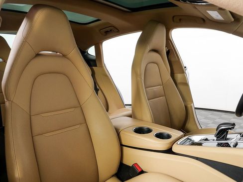 Certified 2019 Porsche Panamera 4 AWD/4WD image 23