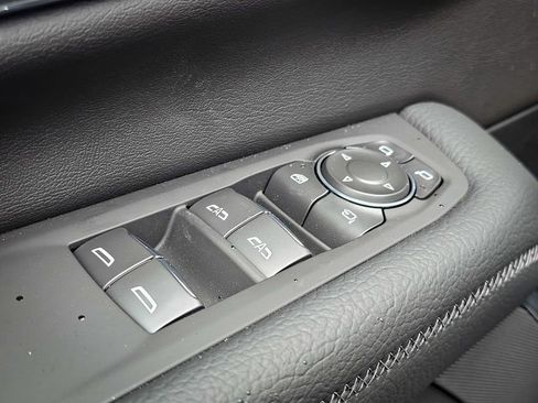 New 2026 GMC Yukon XL Denali w/ Denali Reserve Package AWD/4WD image 13