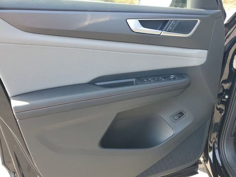 New 2026 Volkswagen Atlas Peak Edition image 19