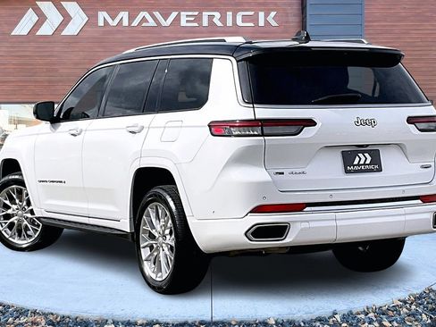 Used 2021 Jeep Grand Cherokee L Summit w/ Advanced Protech Group IV AWD/4WD image 4