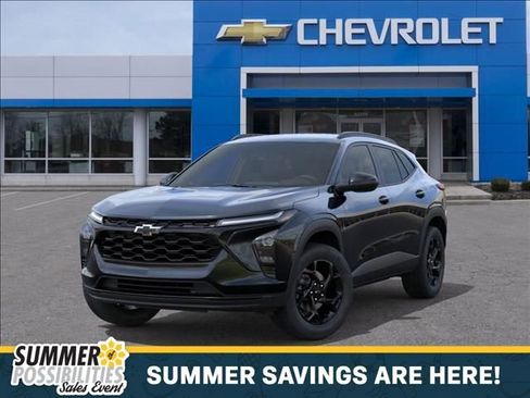 New 2026 Chevrolet Trax LT w/ Driver Confidence Package FWD image 6