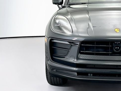 Used 2026 Porsche Macan AWD/4WD image 12