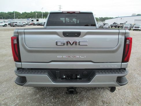 New 2026 GMC Sierra 2500 Denali Ultimate AWD/4WD image 6