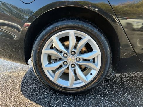 Used 2017 Chevrolet Impala LT image 26