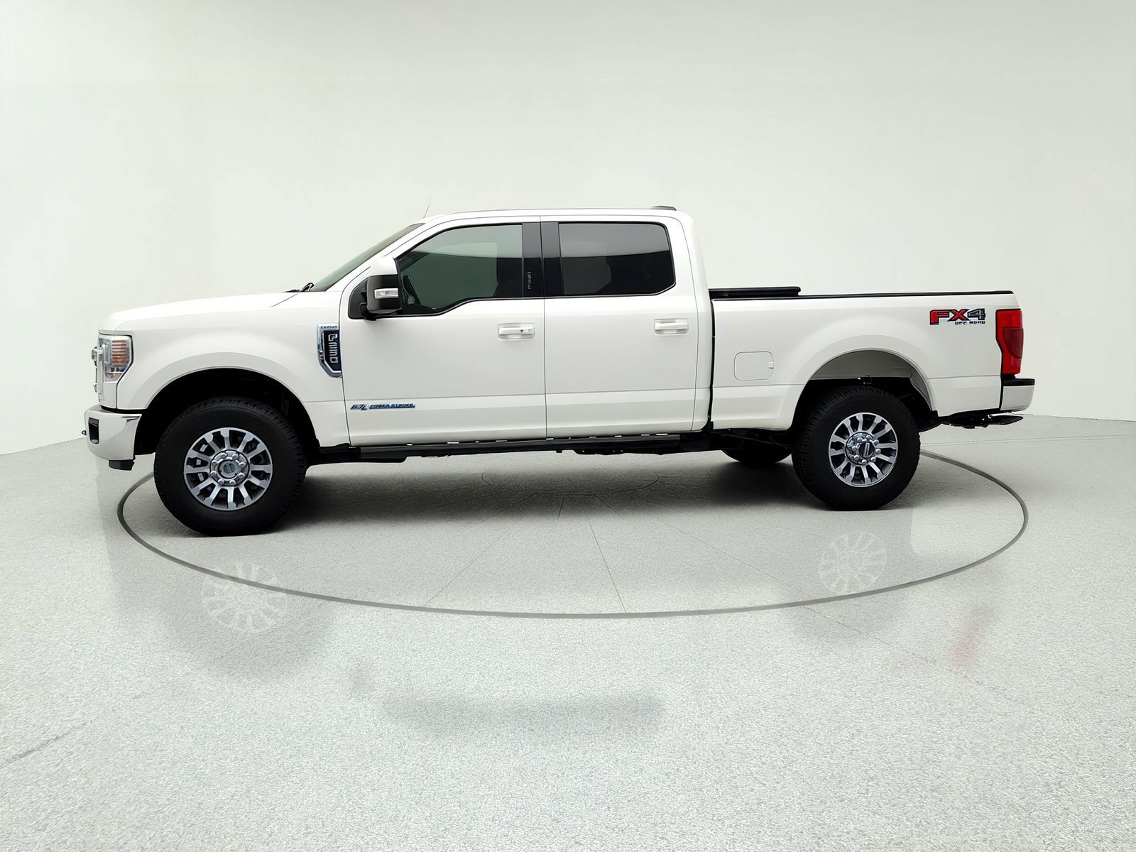 Used 2022 Ford F250 Lariat w/ Lariat Ultimate Package AWD/4WD image 3
