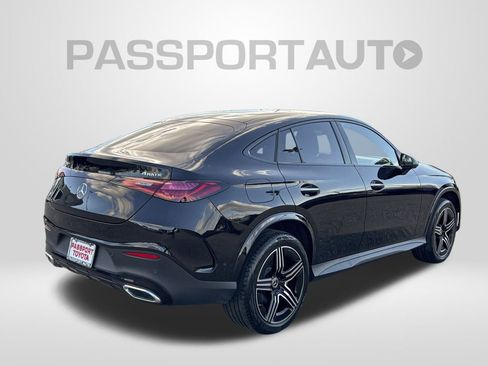 Used 2024 Mercedes-Benz GLC 300 4MATIC image 7