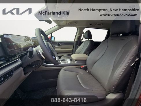New 2026 Kia Carnival EX image 11