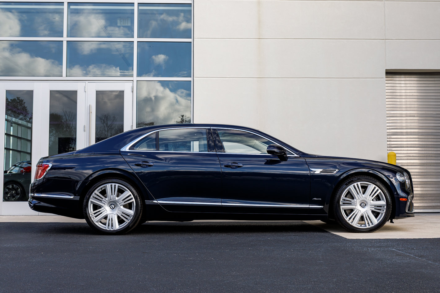 Used 2026 Bentley Flying Spur Azure AWD/4WD image 21