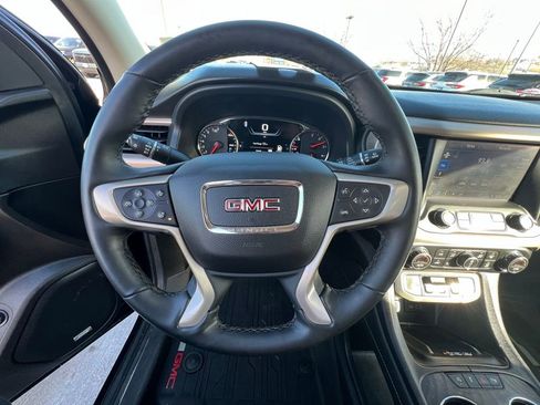 Used 2023 GMC Acadia Denali w/ Black Diamond Edition AWD/4WD image 44