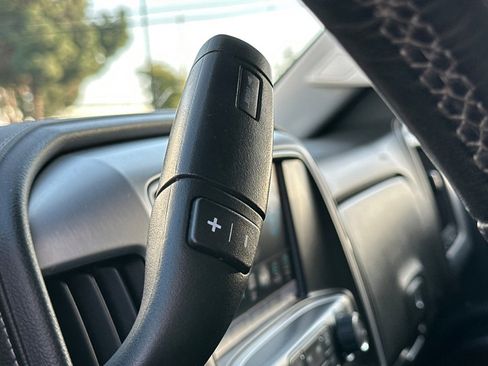 Used 2018 GMC Sierra 1500 SLT w/ SLT Premium Package image 32