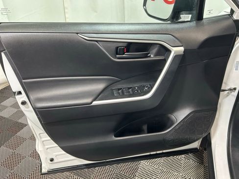 Used 2024 Toyota RAV4 LE image 21