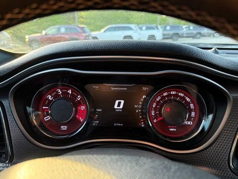 Used 2017 Dodge Challenger SRT Hellcat image 18