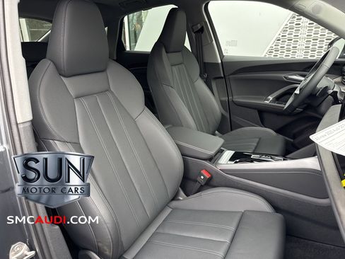 New 2025 Audi Q5 Prestige image 5