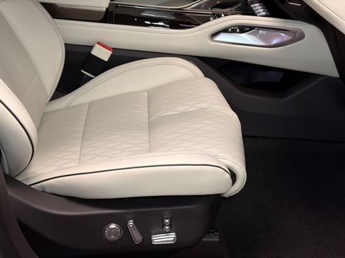 New 2026 Lincoln Nautilus Black Label AWD/4WD image 12