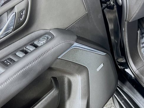 Certified 2023 GMC Yukon XL Denali AWD/4WD image 17