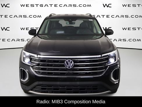 Used 2026 Volkswagen Atlas SE FWD image 2