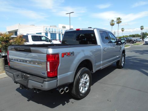 Used 2021 Ford F250 Platinum w/ FX4 Off-Road Package AWD/4WD image 5