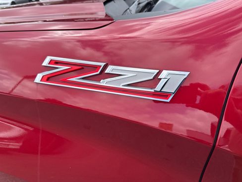 Used 2020 Chevrolet Silverado 1500 LT AWD/4WD image 12