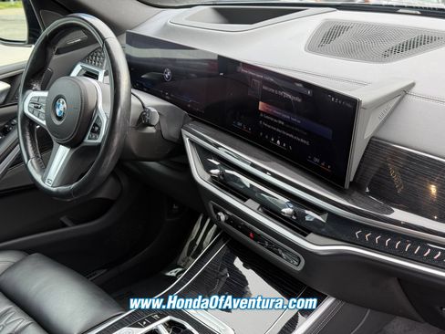 Used 2024 BMW X5 sDrive40i w/ M Sport Package RWD image 11