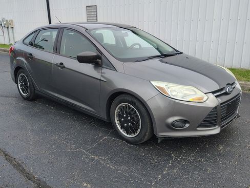 Used 2014 Ford Focus S FWD image 3