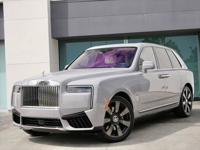Certified 2025 Rolls-Royce Cullinan AWD/4WD image 1