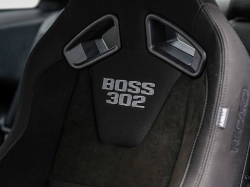 Used 2013 Ford Mustang Boss 302 w/ Boss 302 Accessory Pkg RWD image 39
