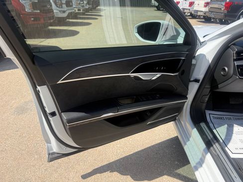 Used 2021 Audi A8 L 4.0T w/ Luxury Package AWD/4WD image 8